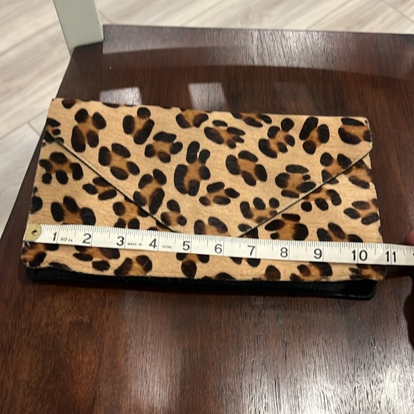 Streets Ahead Clutch - Picture 10 of 13